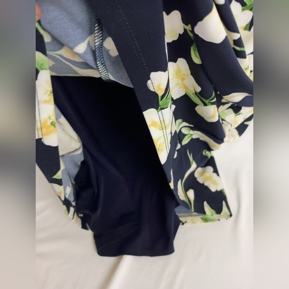 LAUREN RALPH LAUREN Navy Blue and White Floral Midi Dress (#894) - Picture 6 of 7